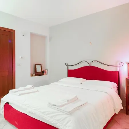 Fancy Flat بولونيا